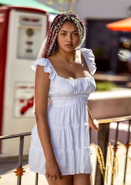 Gabriella Surodjawan photo