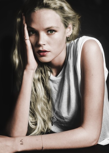 Gabriella Wilde photo