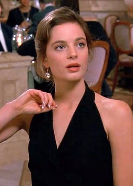 Gabrielle Anwar