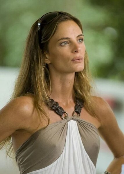 Gabrielle Anwar photo