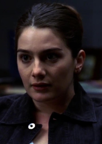 Gaby Hoffmann photo