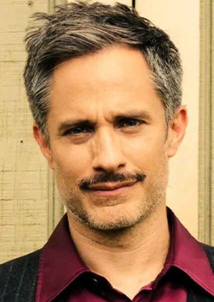 Gael García Bernal photo