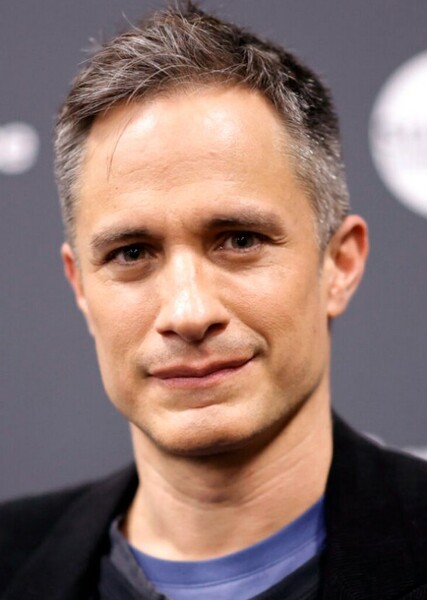 Gael García Bernal photo