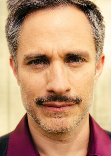Gael García Bernal photo