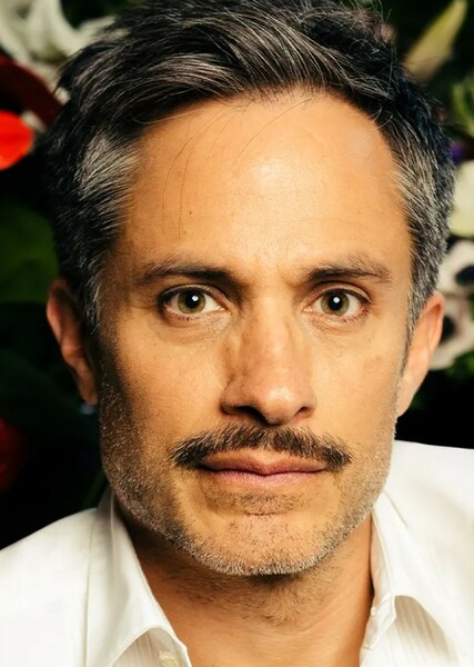 Gael García Bernal photo