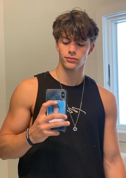 Gage Gomez