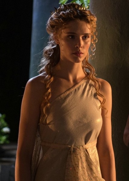 Gaia Weiss photo