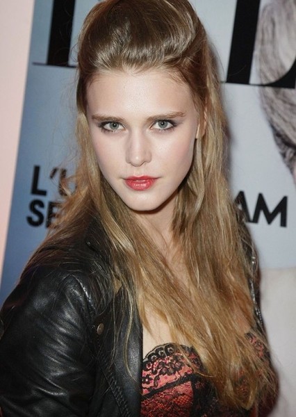 Gaia Weiss photo