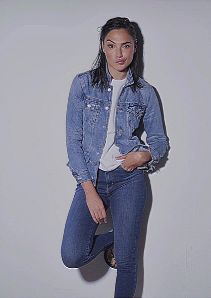 Gal Gadot photo