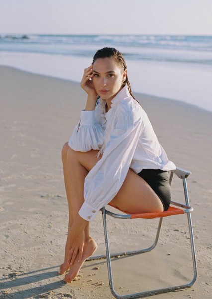 Gal Gadot photo