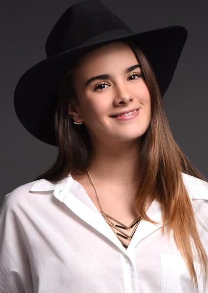 Gala Montes photo
