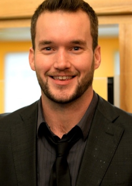 Gareth David-Lloyd photo