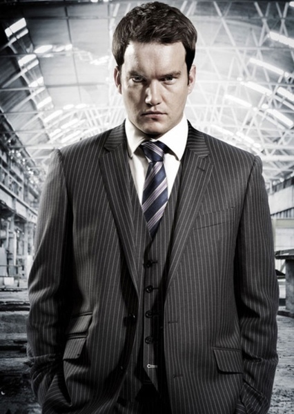 Gareth David-Lloyd photo