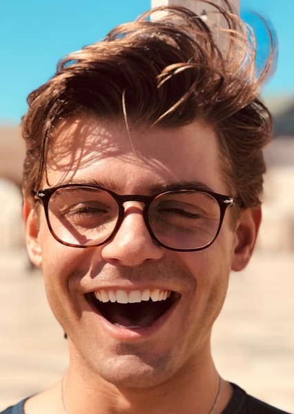 Garrett Clayton photo