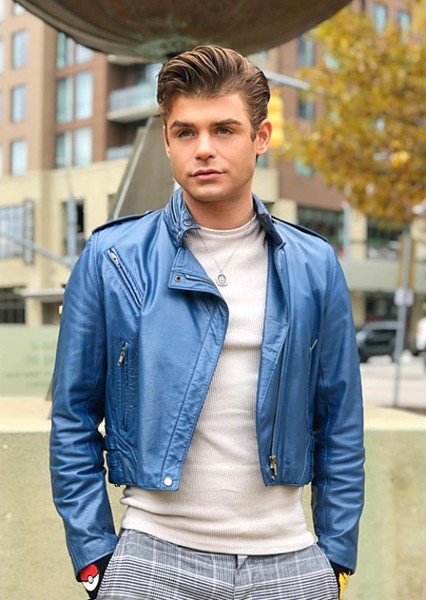 Garrett Clayton photo