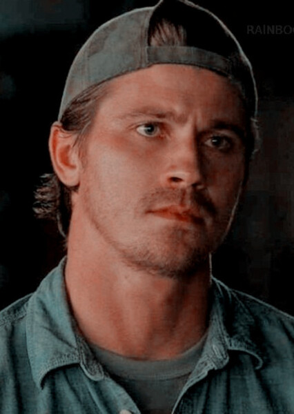 Garrett Hedlund photo