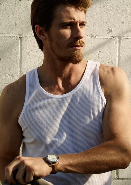 Garrett Hedlund photo