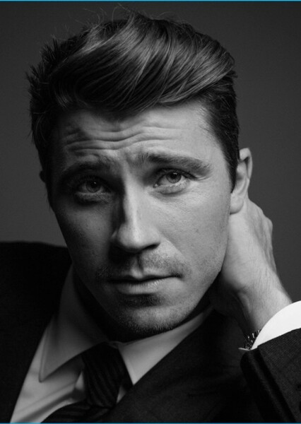 Garrett Hedlund photo
