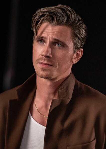 Garrett Hedlund photo