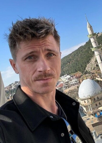 Garrett Hedlund photo