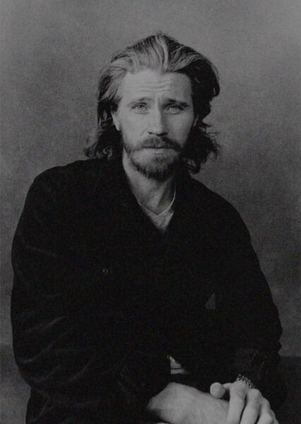Garrett Hedlund photo