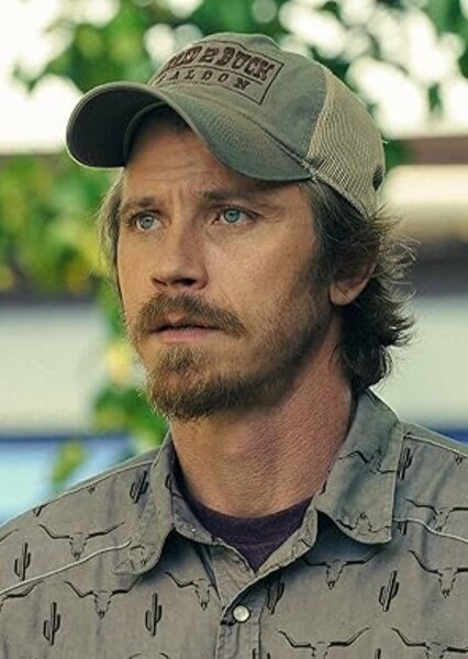 Garrett Hedlund photo