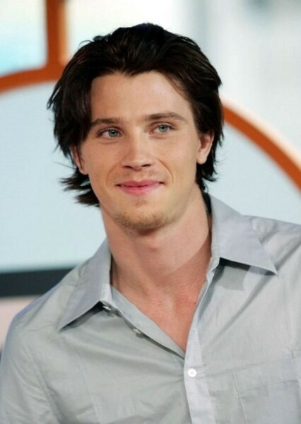 Garrett Hedlund photo