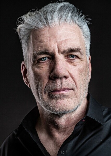 Garry Cooper photo