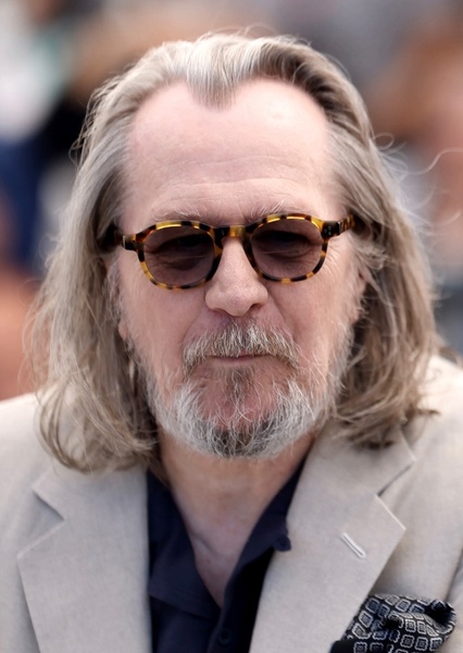 Gary Oldman photo