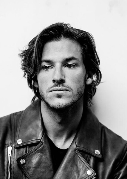 Gaspard Ulliel photo