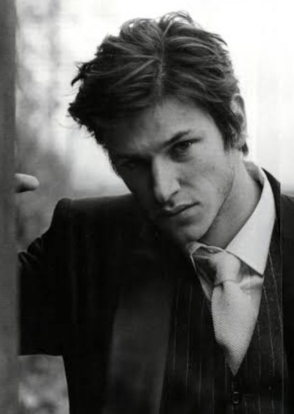 Gaspard Ulliel photo