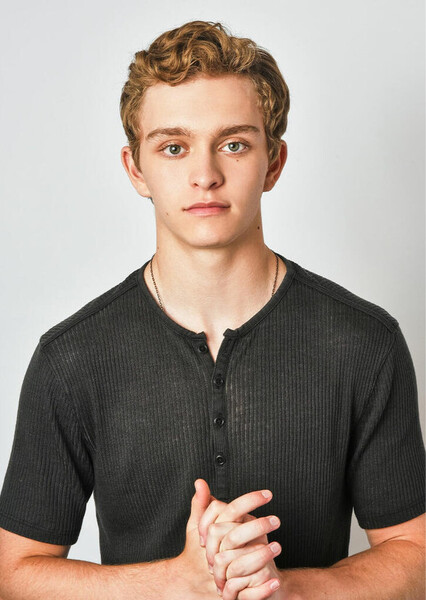 Gavin Lewis photo