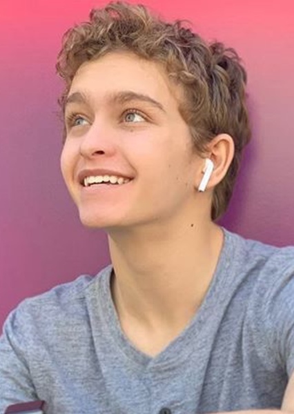 Gavin Lewis photo