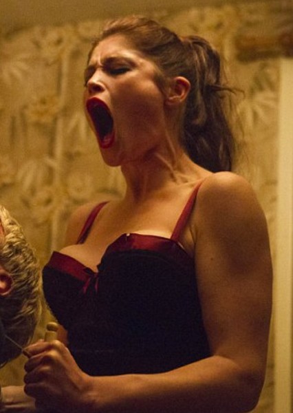 Gemma Arterton photo