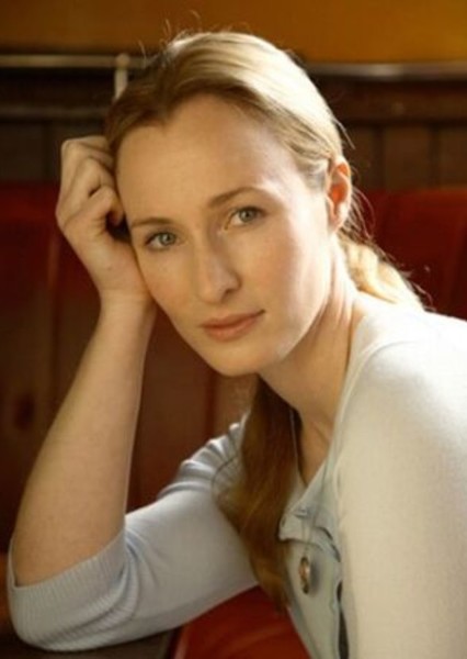 Genevieve O'Reilly photo