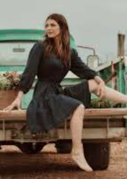 Genevieve Padalecki photo