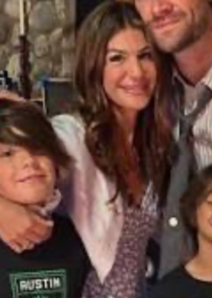 Genevieve Padalecki photo
