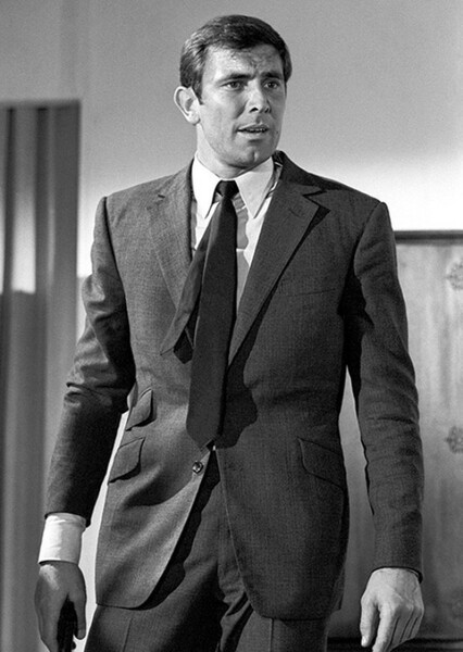 George Lazenby photo