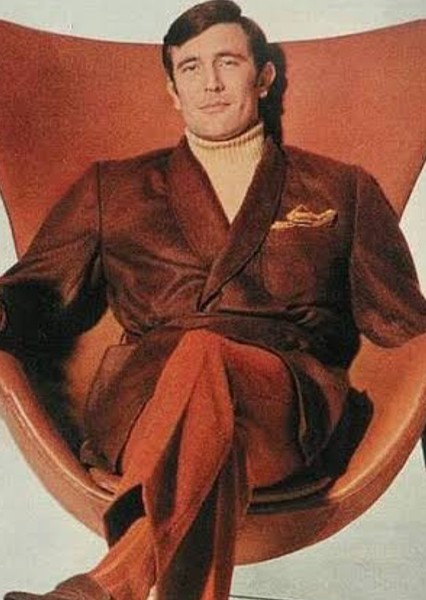 George Lazenby photo
