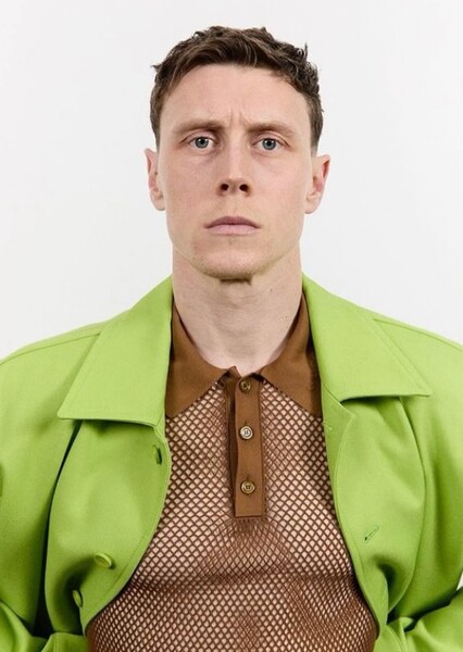 George MacKay photo
