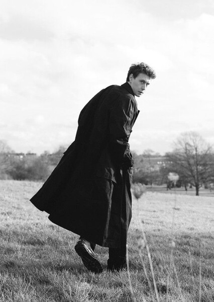 George MacKay photo