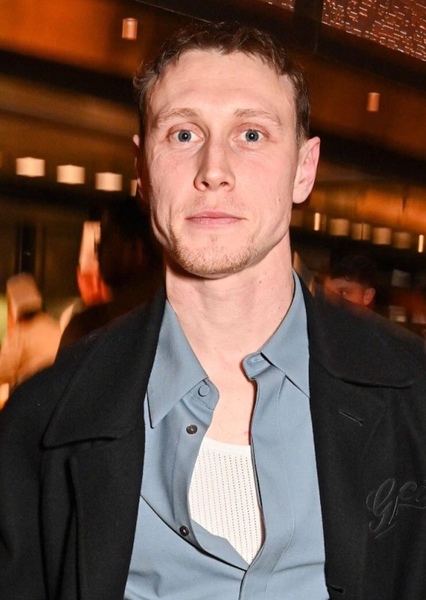George MacKay photo