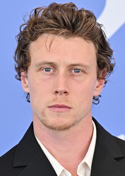 George MacKay photo
