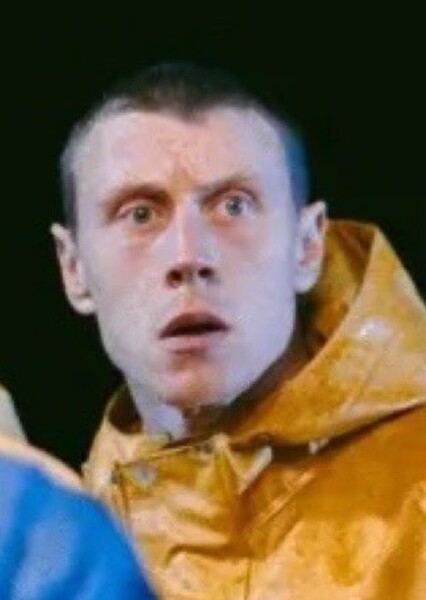 George MacKay photo