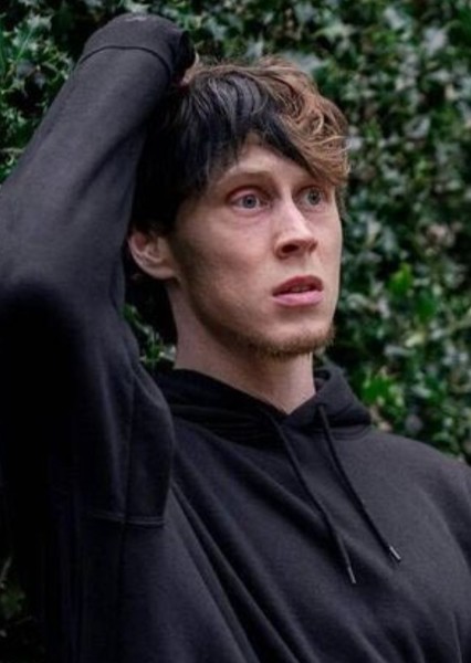 George MacKay photo
