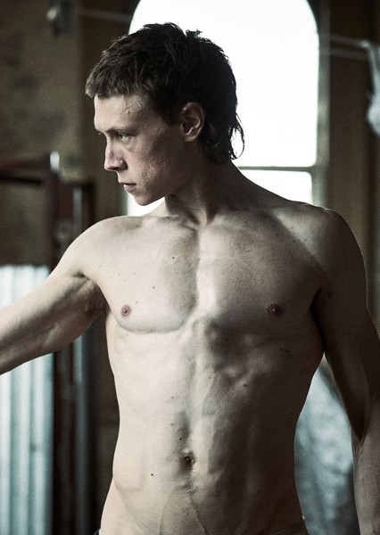 George MacKay photo