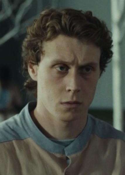 George MacKay photo