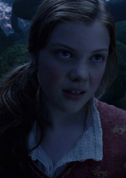 Georgie Henley photo