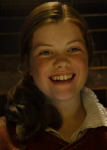 Georgie Henley photo