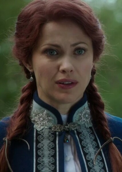 Georgina Haig photo